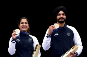 जानिए कौन है Paris Olympics 2024 में मनु के साथ ब्रॉन्ज जीतने वाले सरबजोत सिंह जानिए कौन है Paris Olympics 2024 में मनु के साथ ब्रॉन्ज जीतने वाले सरबजोत सिंह