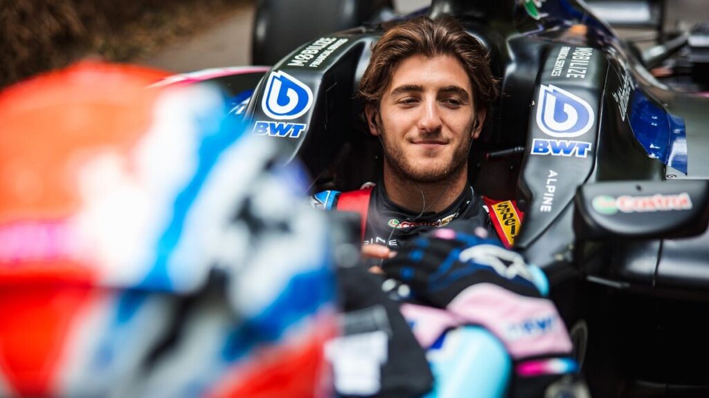 Alpine ने 2025 F1 Season के लिए एस्टेबन ओकॉन के रिप्लेसमेंट का ऐलान किया Alpine ने 2025 F1 Season के लिए एस्टेबन ओकॉन के रिप्लेसमेंट का ऐलान किया