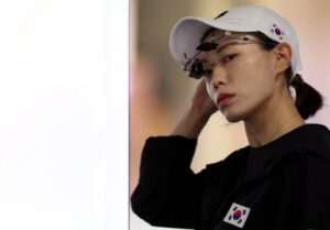 South Korea's Kim Yeji Going Viral on Internet for her Cool Outlook  