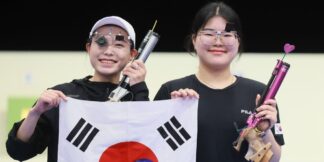 South Korea's Kim Yeji Going Viral on Internet for her Cool Outlook  