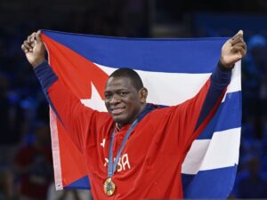 Cuban Olympian Mijaín López Dedicates His Gold Medal to Fidel Castro Cuban Olympian Mijaín López Dedicates His Gold Medal to Fidel Castro