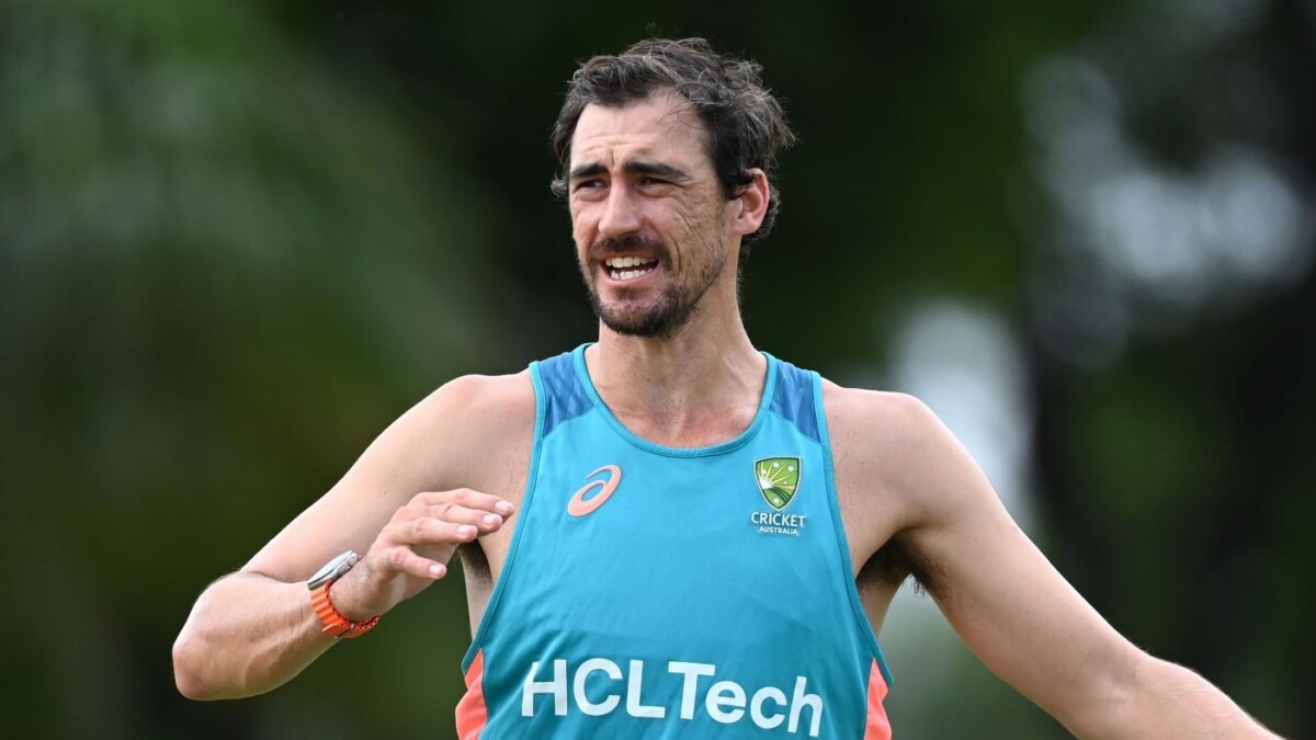Mitchell Starc Reveals His Bowling Secrets in a Podcast  