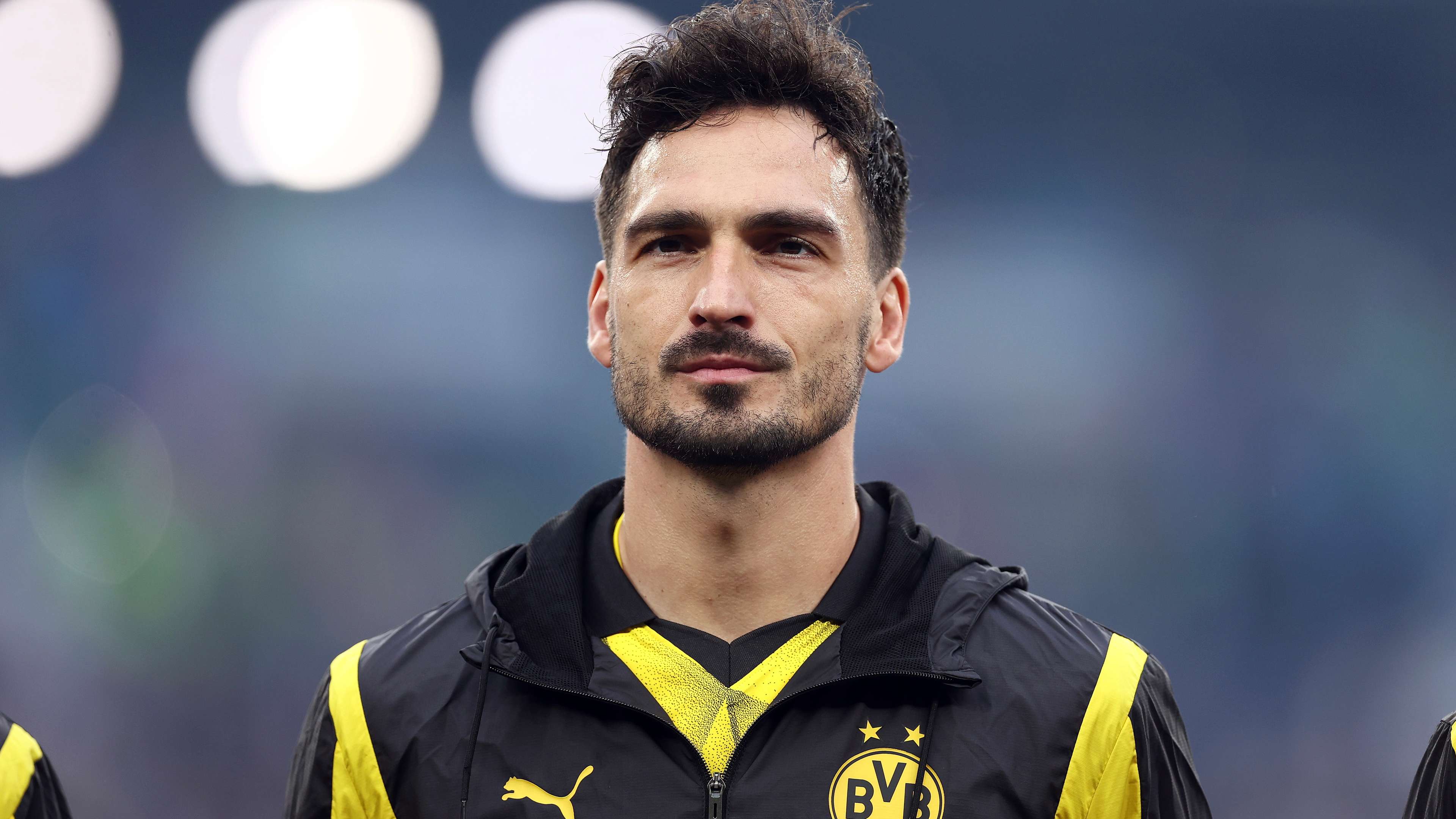 Hummels opens talks with new La Liga team  