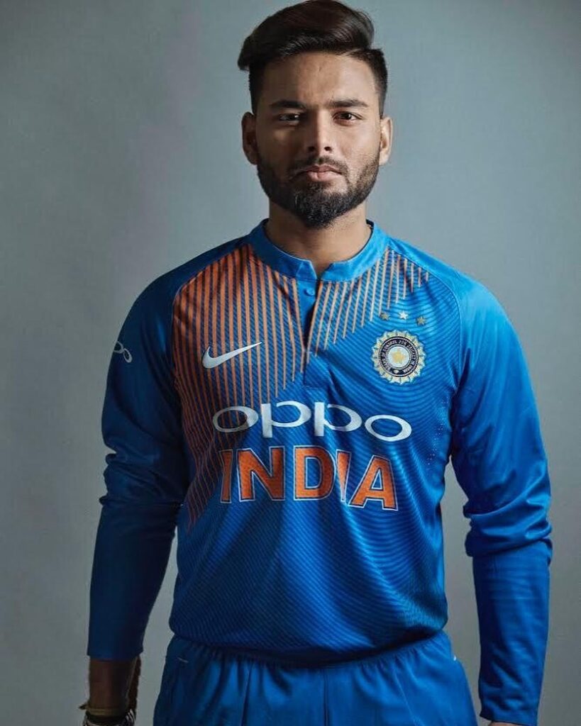 यहां से मोटा पैसा छापते है Rishabh Pant, जानिए उनका Net worth और Income Source  