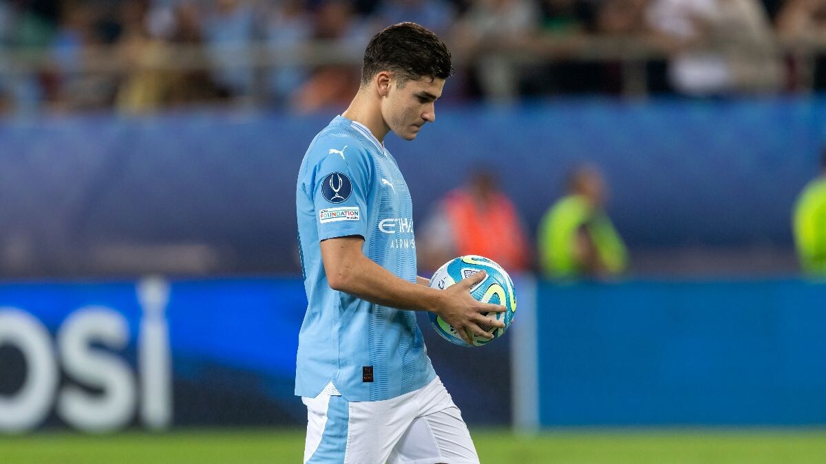 Top 10 Biggest Transfers of the Summer 2024-25: From Alvarez to Neto Top 10 Biggest Transfers of the Summer 2024-25: From Alvarez to Neto