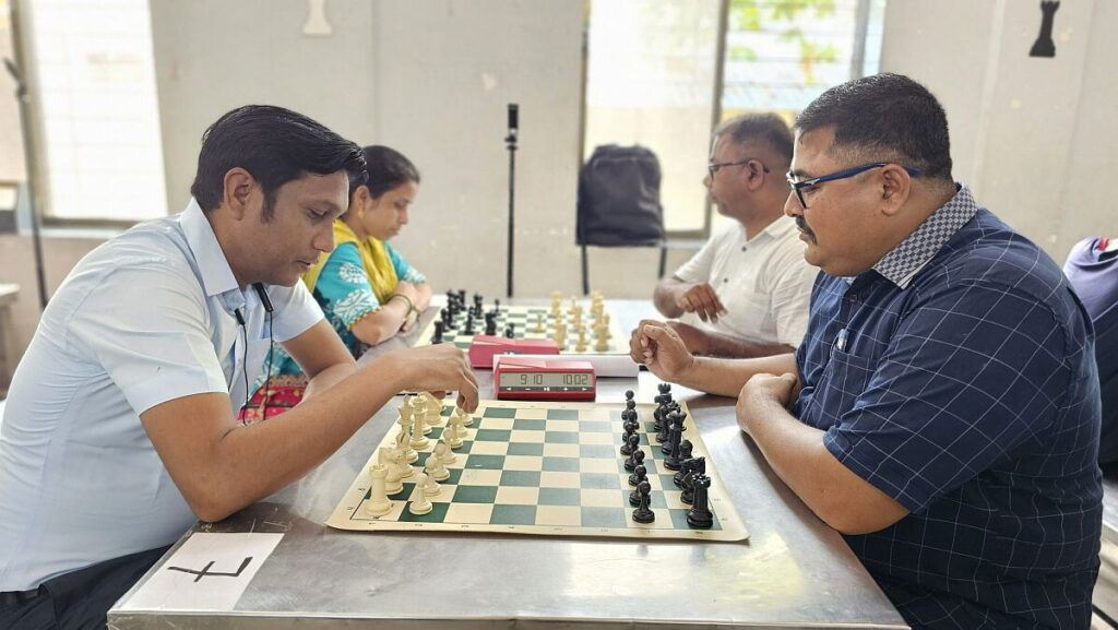 Chess Challenge में सुभाष ने मारी बाजी, ऐसे हासिल की ट्रॉफी  