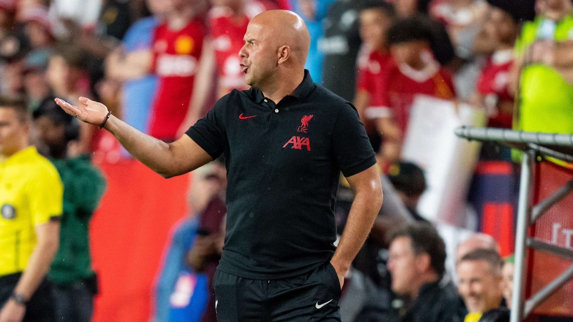 'Don't panic' - Slot offered Liverpool transfer advice  