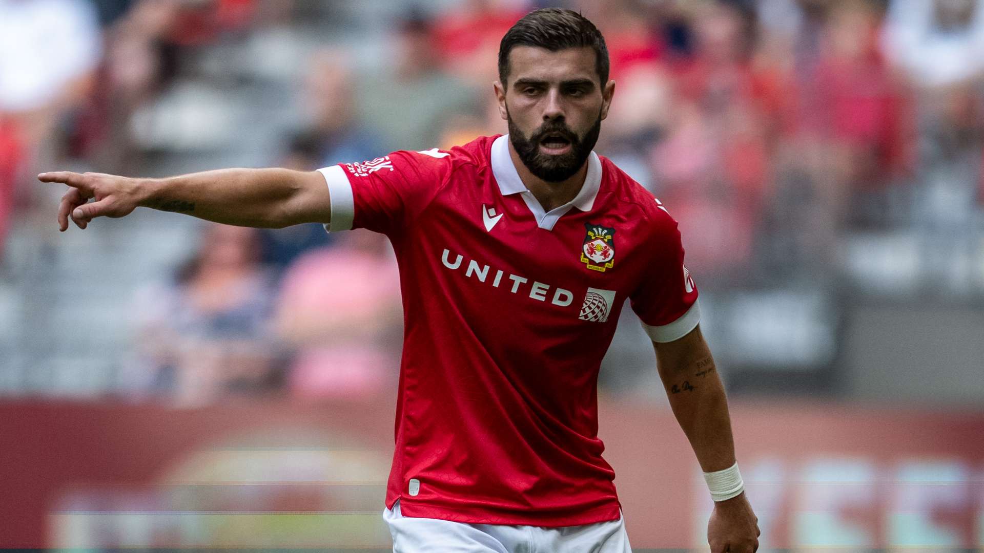 Lee goal GIF has Wrexham fans in hysterics  