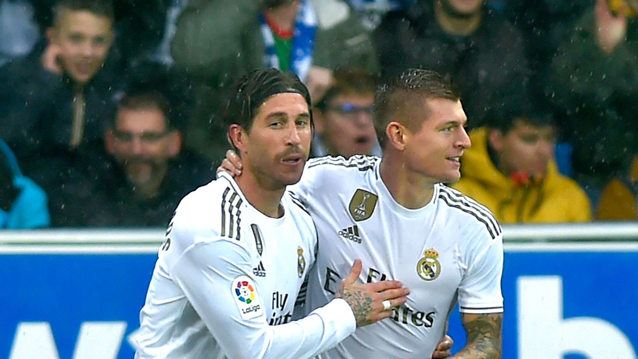 Kroos gifts signed shirt to Ramos' collection  