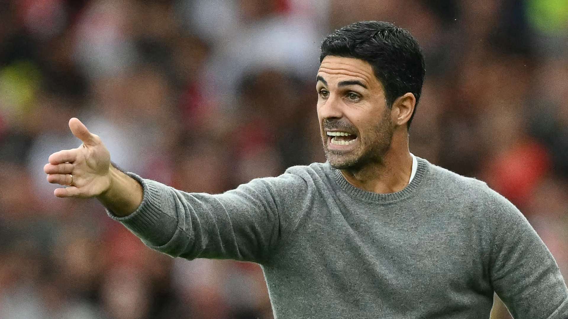 Why Arsenal boss Arteta hired professional pickpockets  