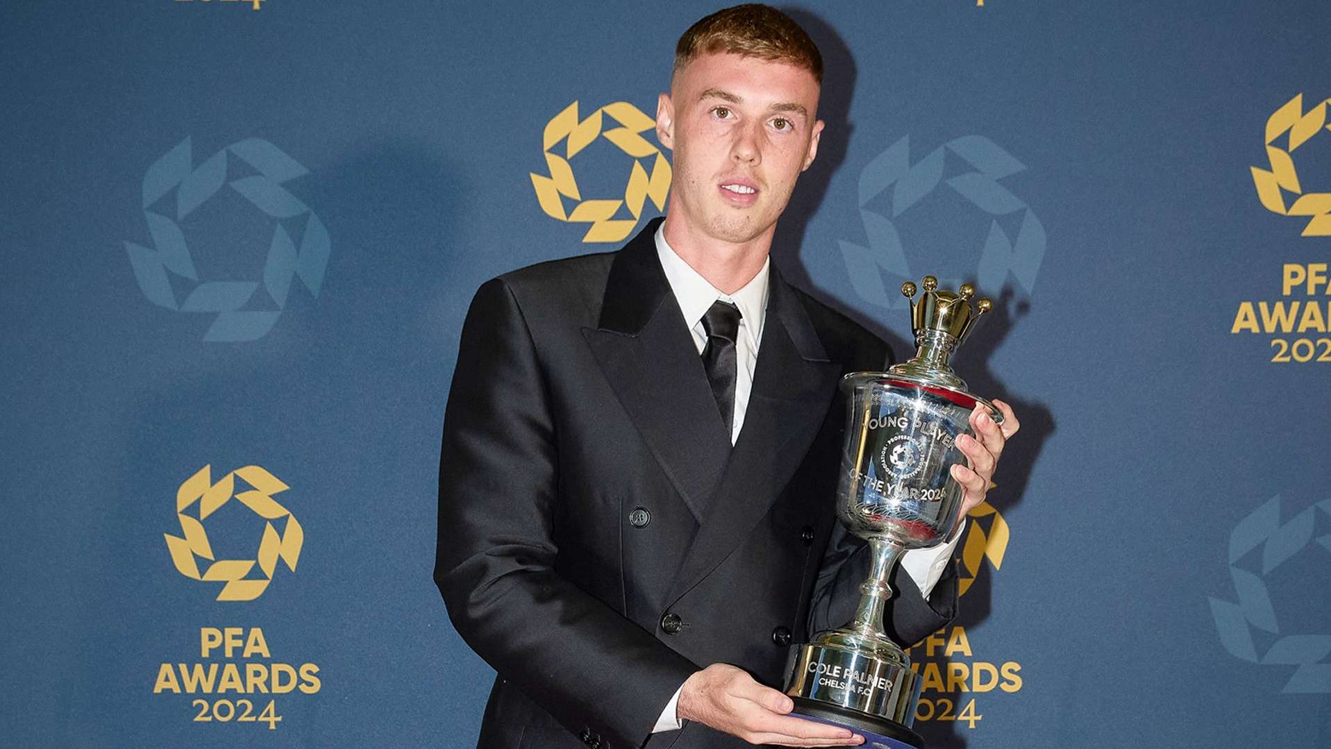 Palmer wins PFA Young Player award after breakout season  
