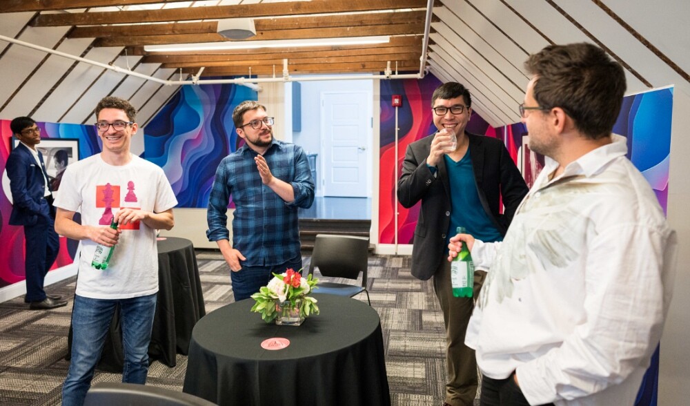 Saint Louis Rapid Blitz के विजेता बने Alireza Firouzja,जीती चमचमाती ट्रॉफी  