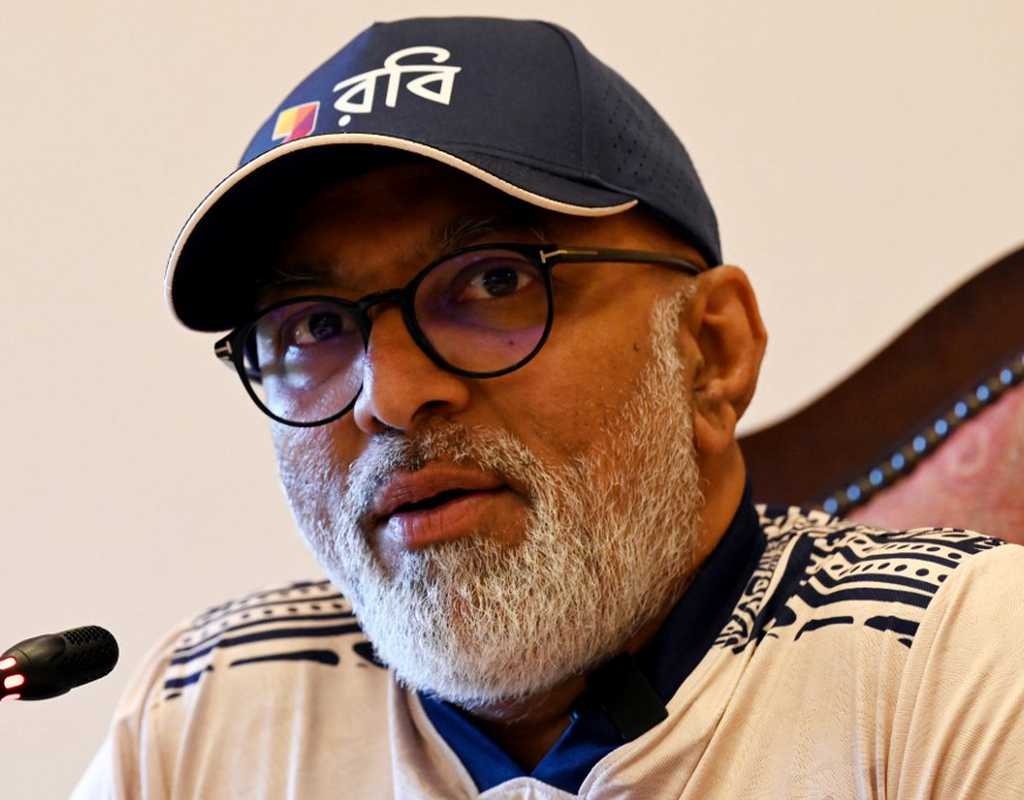 Crucial to build big partnerships early on - Hathurusingha  