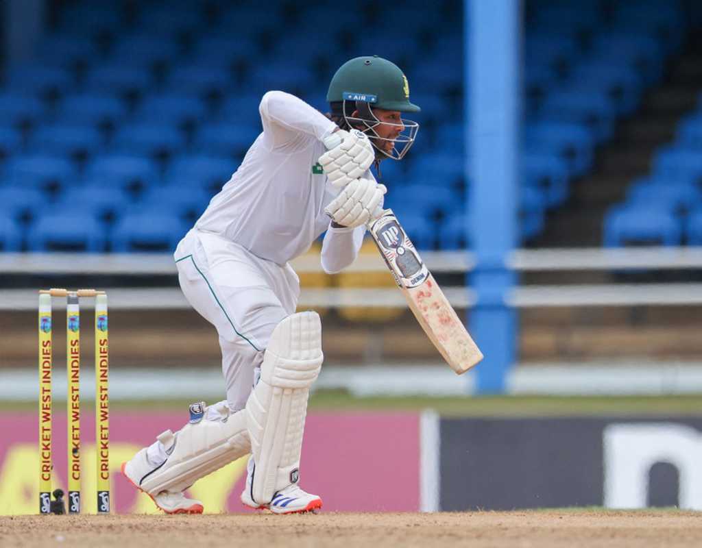 De Zorzi's serious approach to silliness  