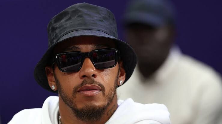 फिल्म में एक सीन और Lewis Hamilton की होने लगी आलोनचना, जानें क्या है मामला  