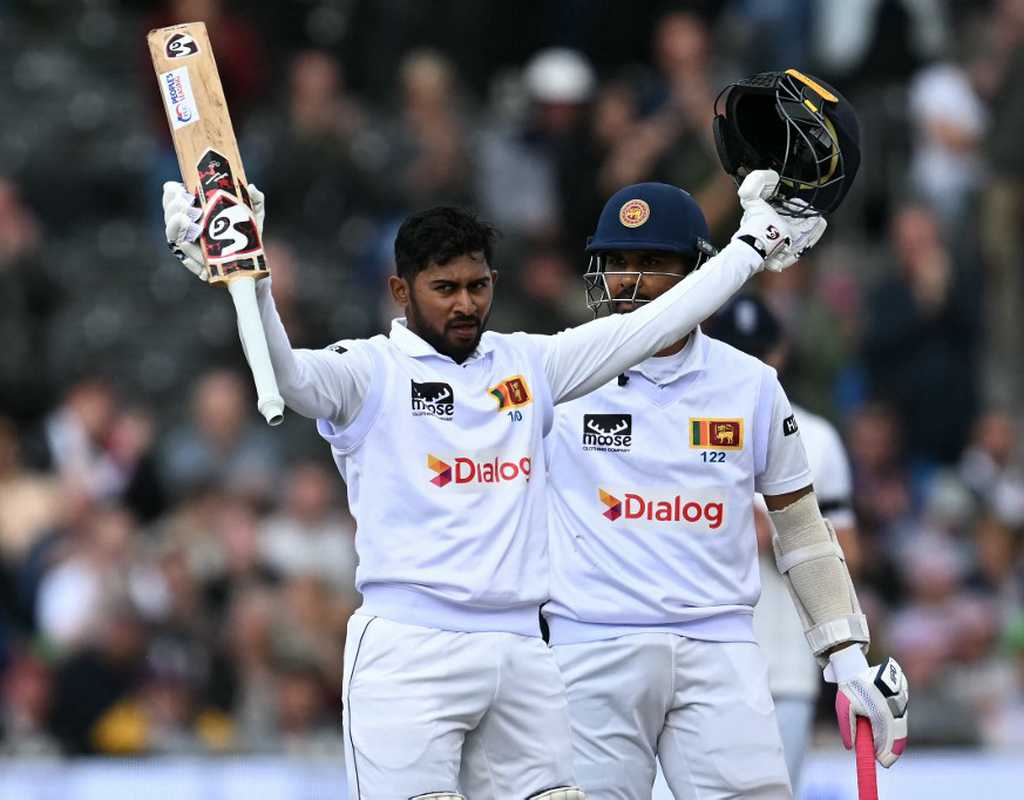 Kamindu Mendis, Dinesh Chandimal lift Sri Lanka's hopes  