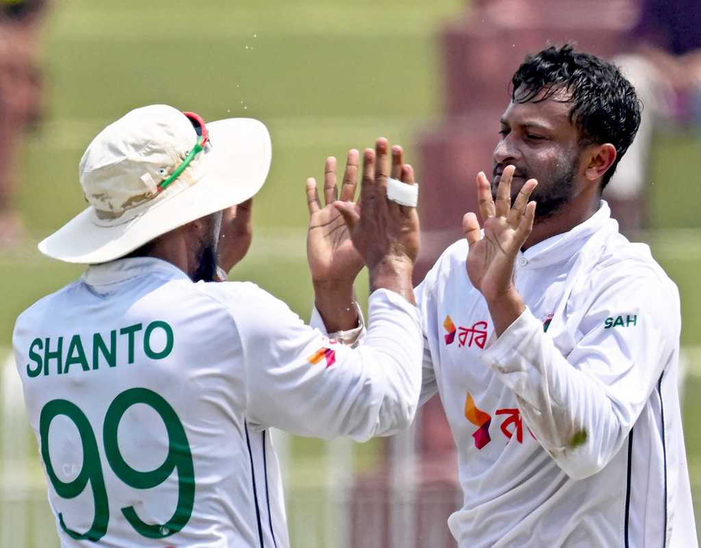 Najmul lauds Shakib's performance amid off-field scrutiny  