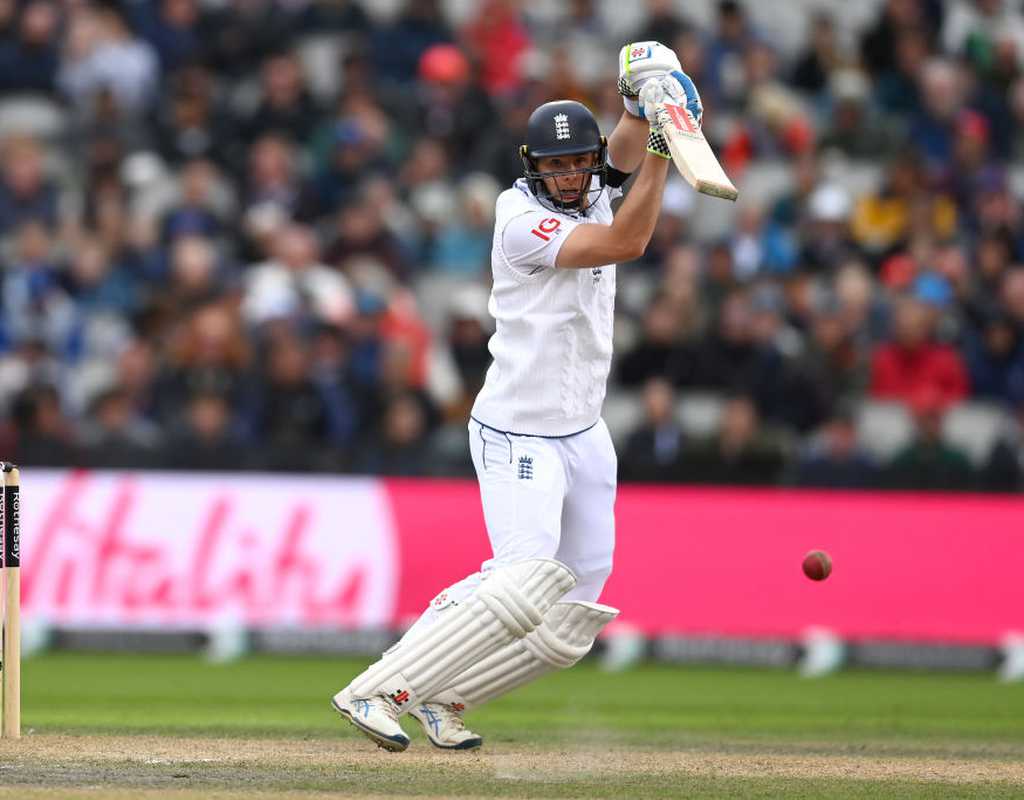 Jamie Smith, Harry Brook drive England into lead  