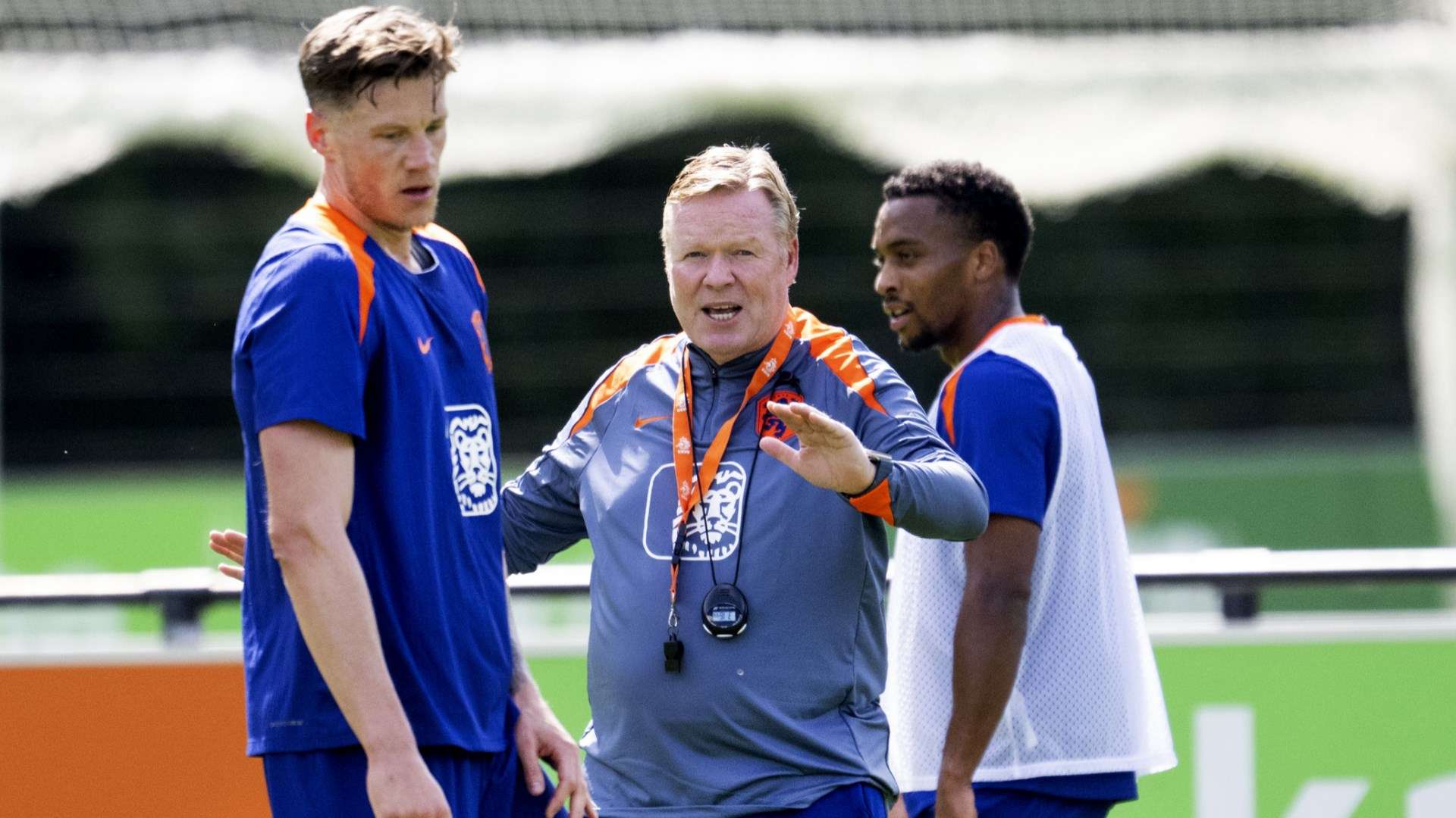 Ex-Man Utd star storms out of Netherlands training after clash with Timber  