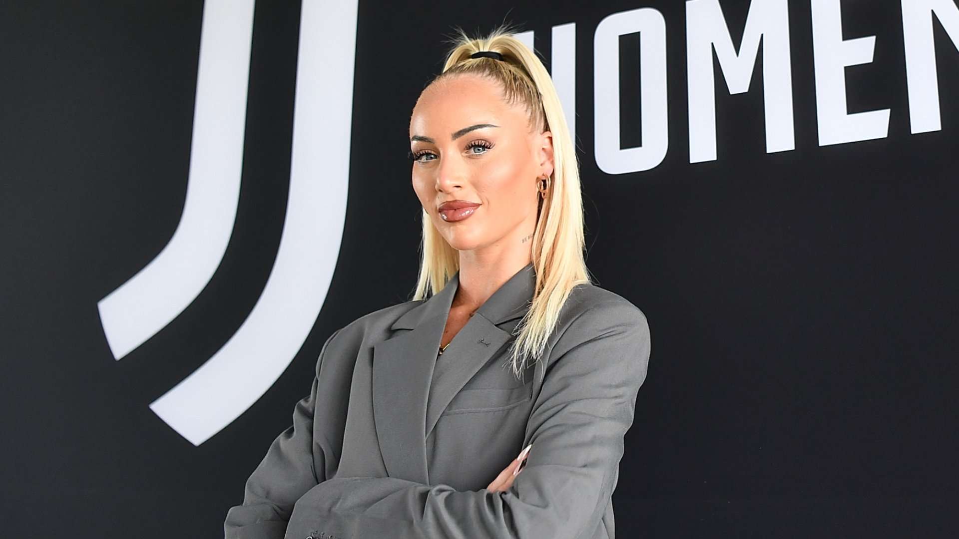 📽️ | Lehmann pounces on mistake & delivers dinked finish  