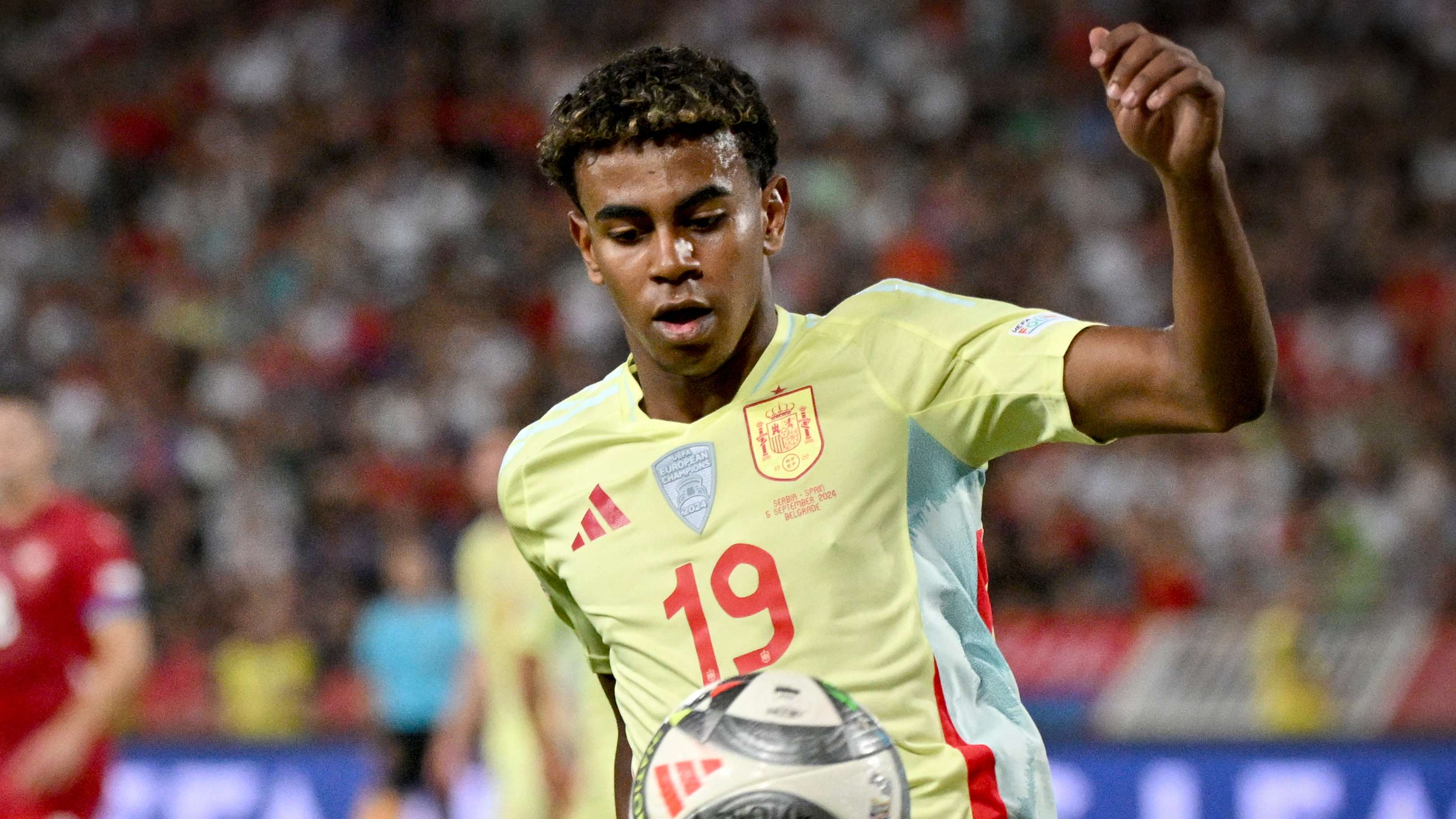 Spain boss risks Barca's wrath with Yamal comments  