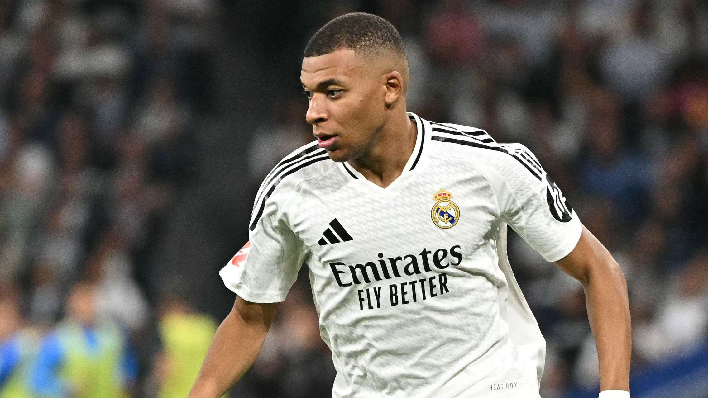 Defender brutally hooked at half-time after Mbappe shirt swap  