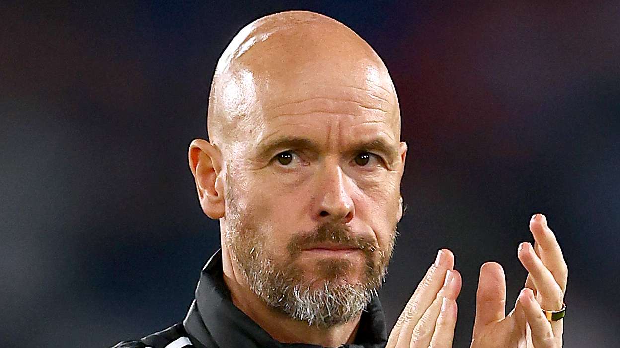 Ten Hag told he is doing a "great job" at Manchester United  
