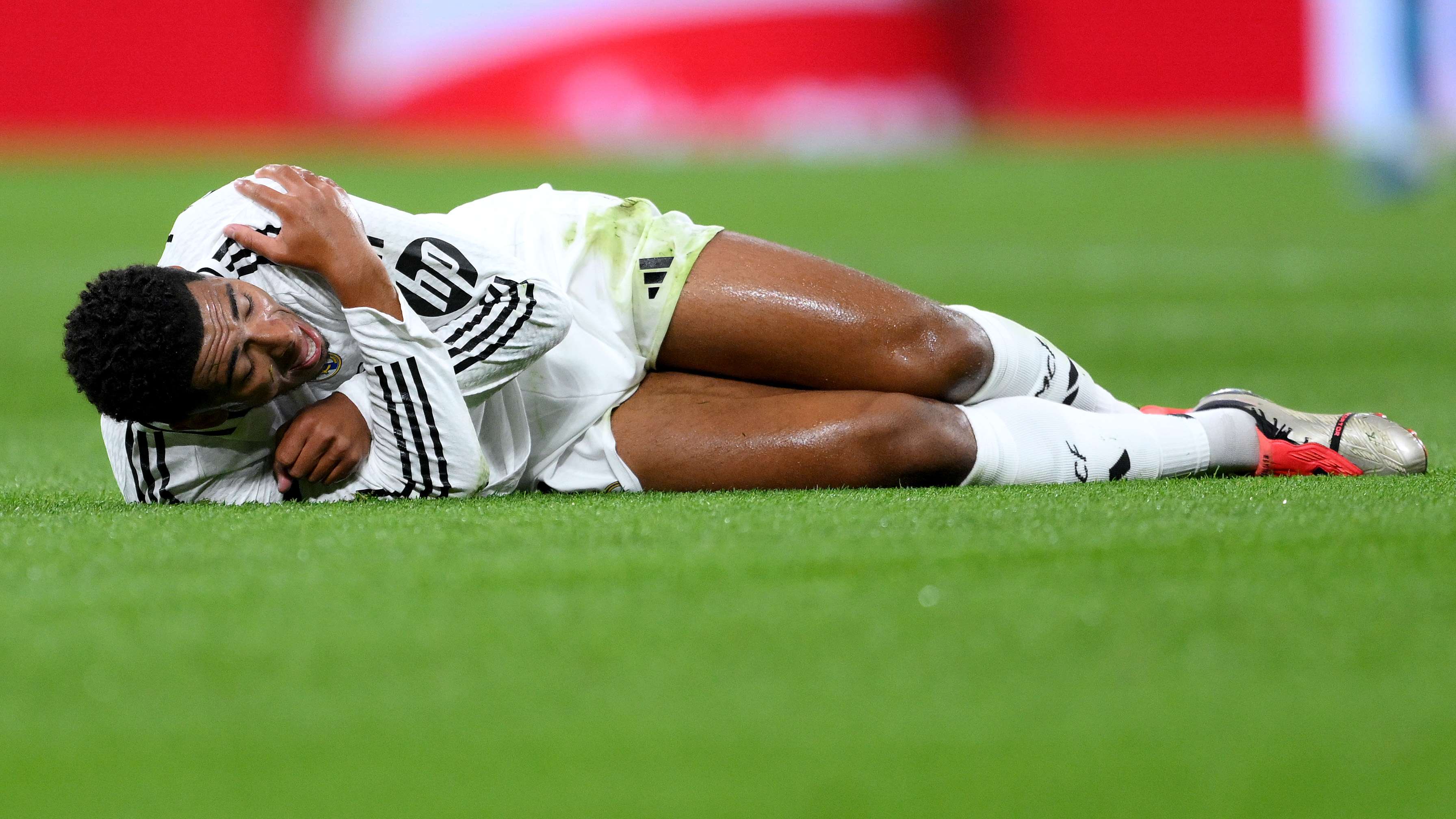 Ancelotti reveals Bellingham's shoulder issue has resurfaced  