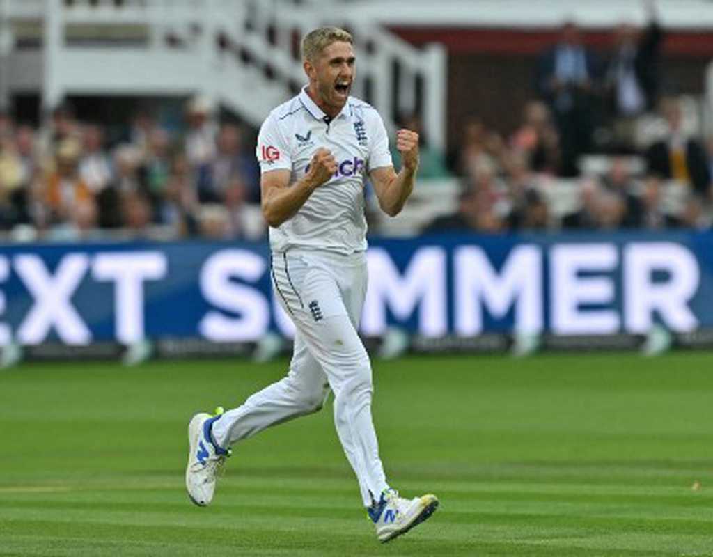 Root headlines England's dominant day  