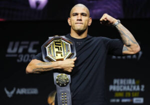 Dana White comments on Alex Pereira's decision to challenge Dricus Du Plessis  