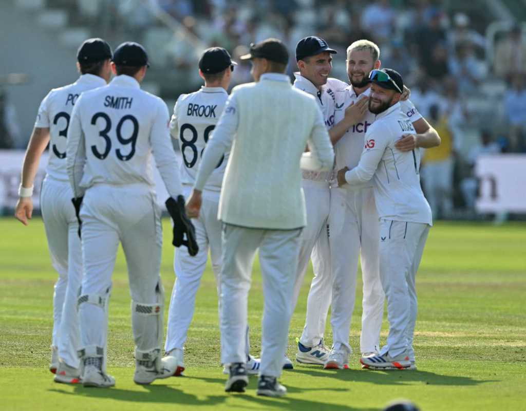 Gus Atkinson, Joe Root help England take 2-0 lead  