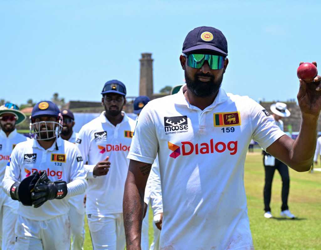 Jayasuriya, Peiris run riot leaving NZ staring down the barrel  