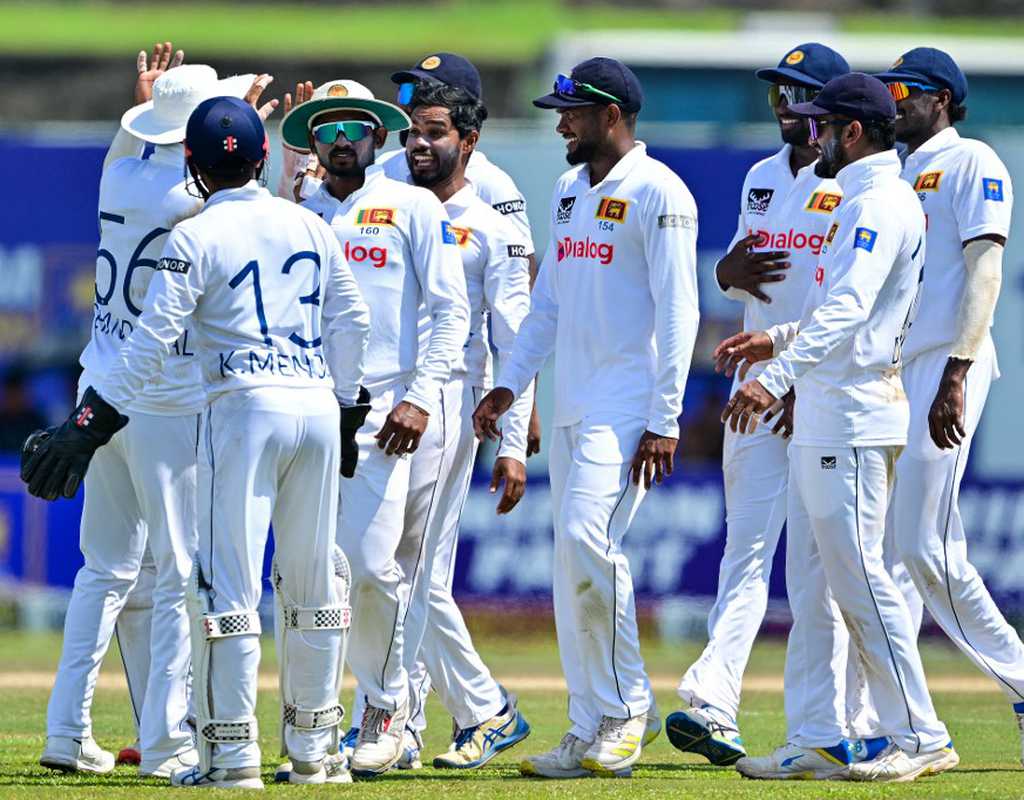 Sri Lanka chip away after brief Conway-Williamson resistance  