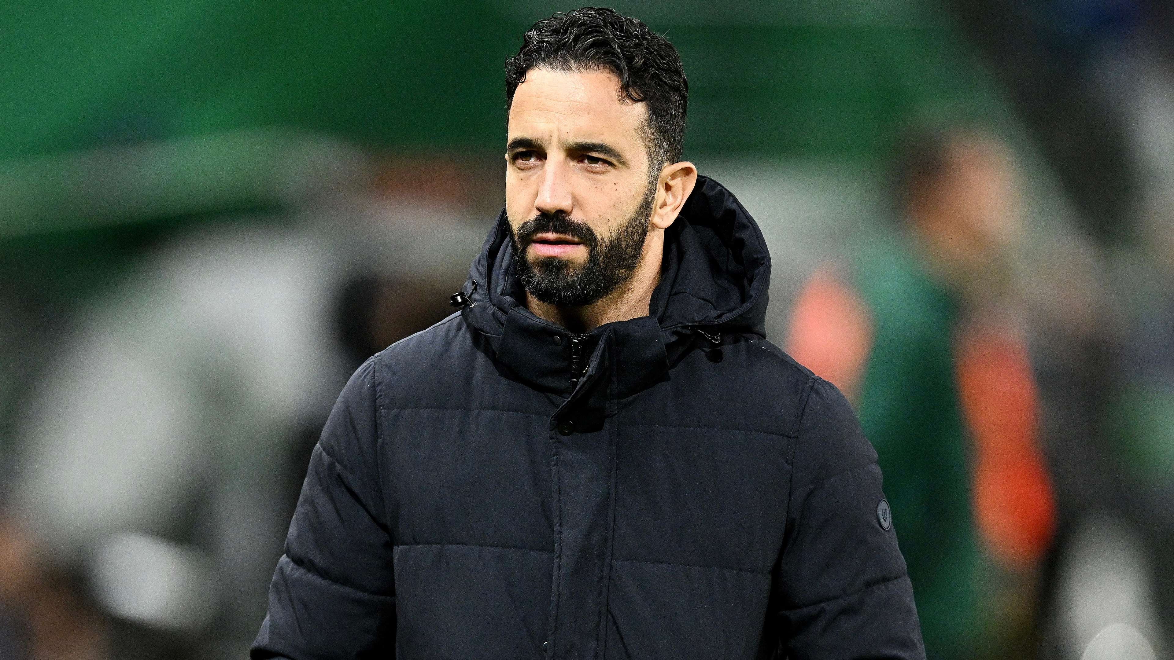 Man Utd eye Fernandes-approved boss as Ten Hag replacement  