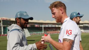 England Makes Two Changes in Squad for Third Test Against Pakistan  
