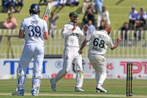 Does Shan Masood Know His Spinners Aren't Machines ?  