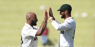 Does Shan Masood Know His Spinners Aren't Machines ?  