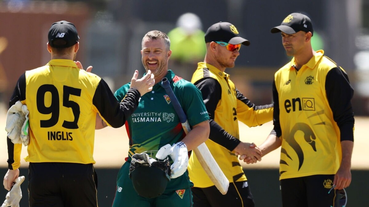 Western Australia Loses 8 Wickets for 1 Run in Horror Batting Collapse  