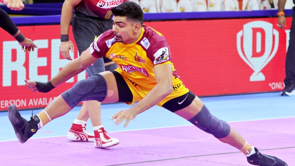 Hi-Flyer Pawan Sehrawat Leads Telugu Titans to Win Against Bengaluru Bulls in Season Opener  
