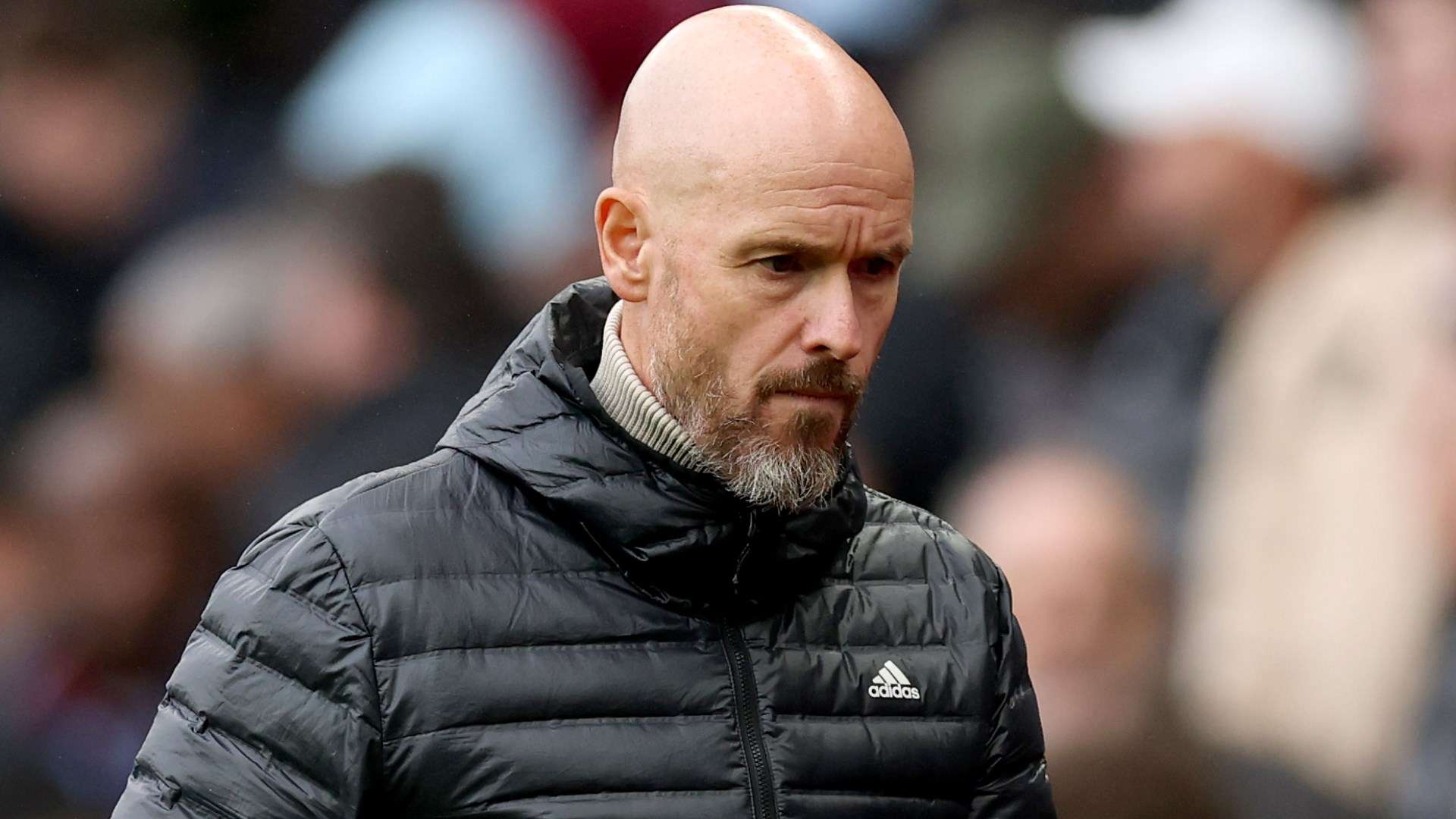 Evans admits Ten Hag sack talk is affecting Man Utd players  