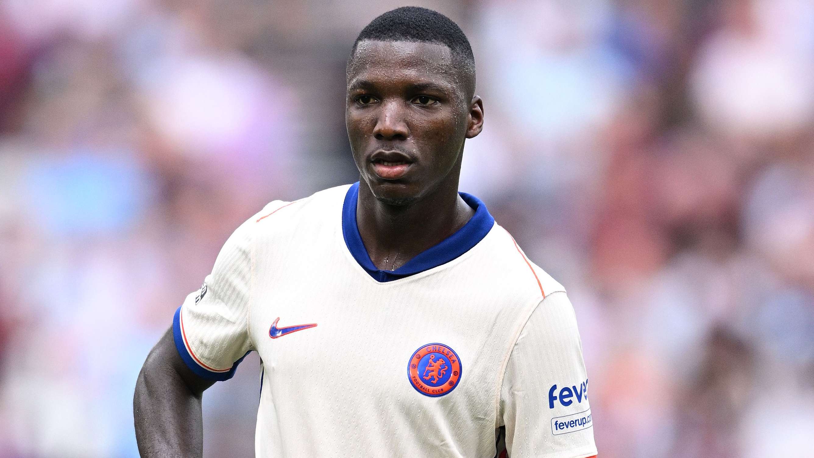 Caicedo makes Chelsea 'legend' vow in face of £115m doubters  