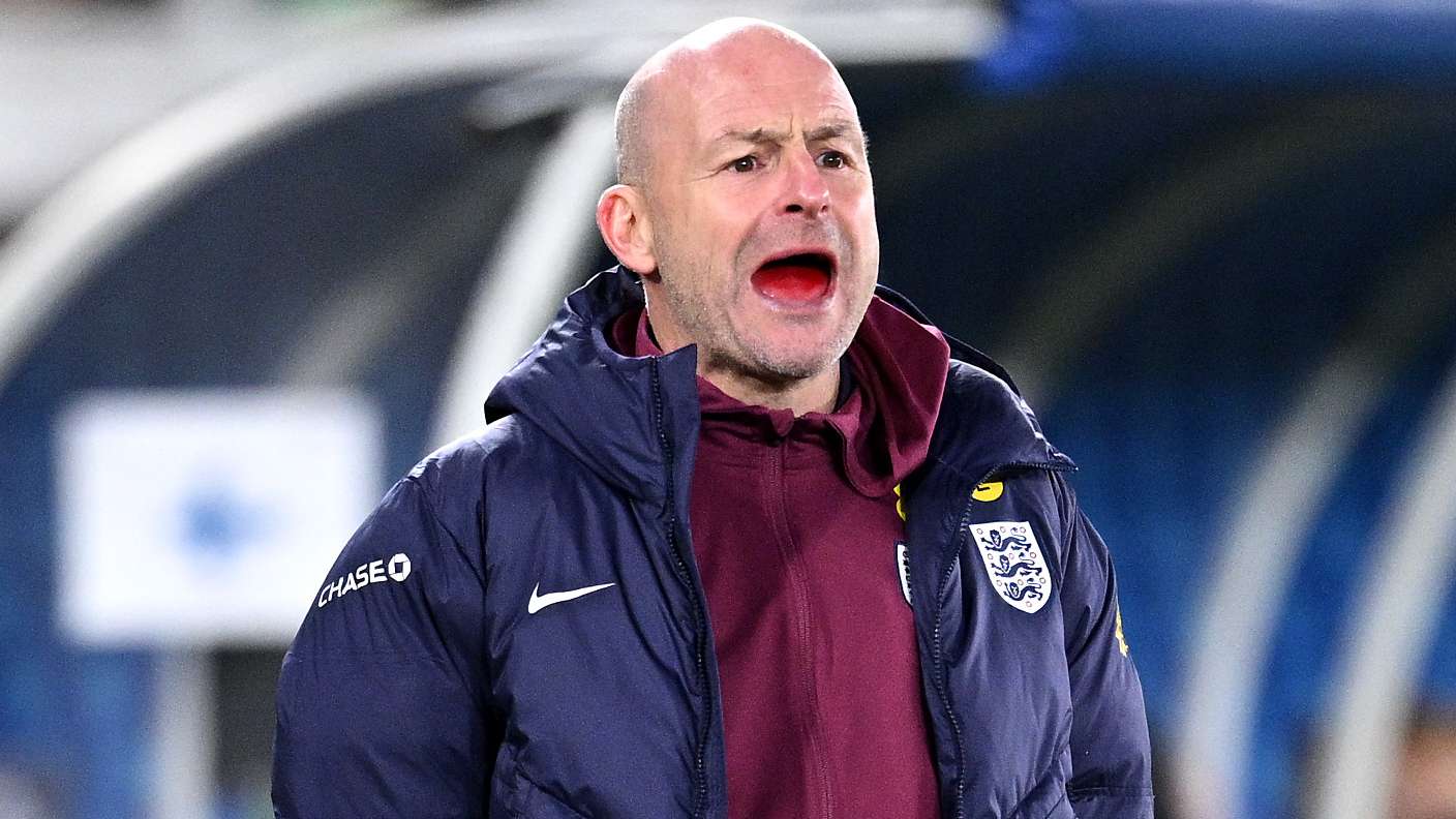 Carsley backtracks on suggestion he doesn't want England job  