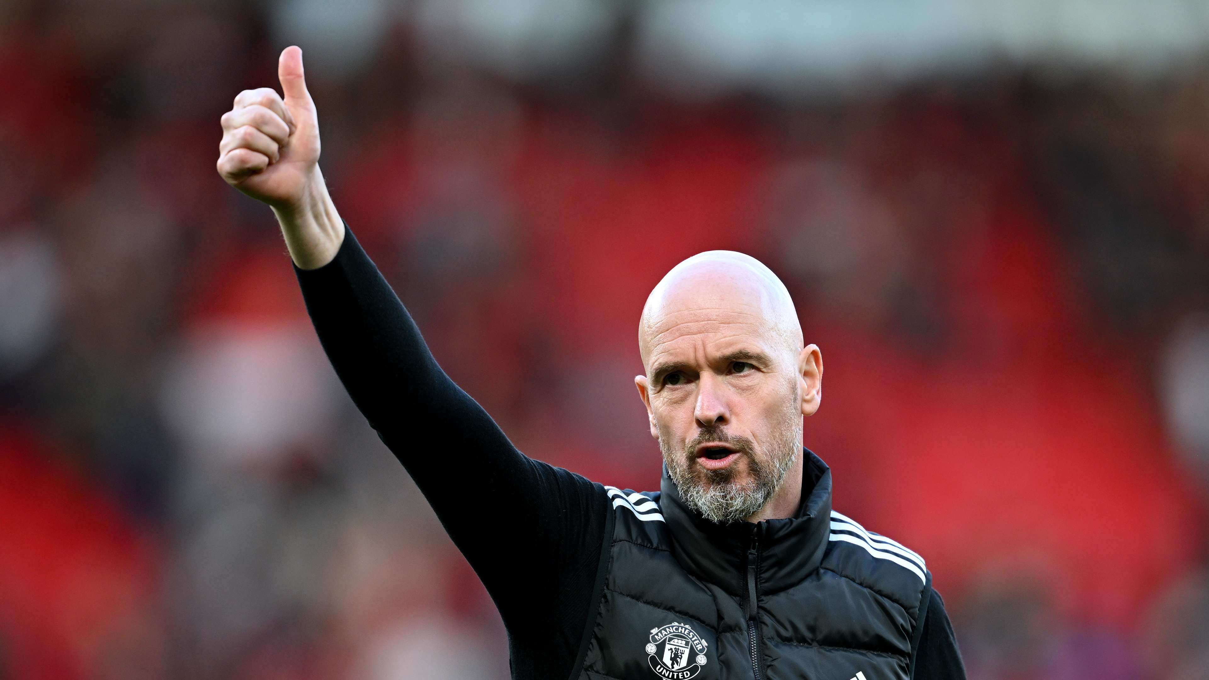 Ten Hag's hilarious job swap suggestion to critical journalists  