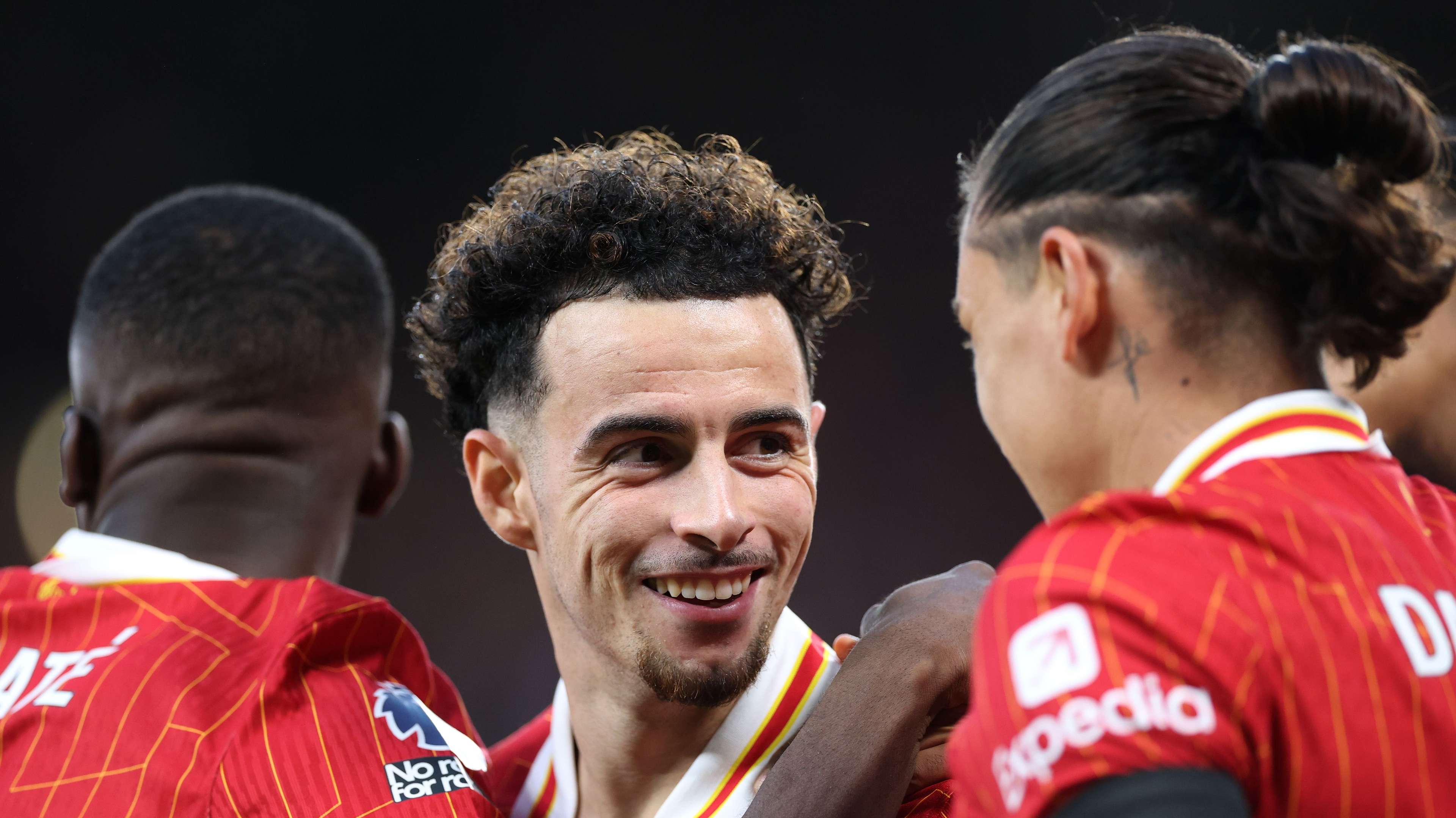 Jones insists he didn't 'dive' for Liverpool penalty  