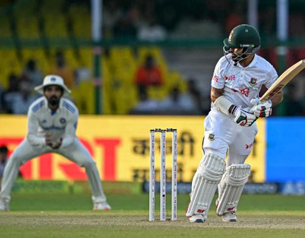 Mehidy bats for safety-first approach on final day  