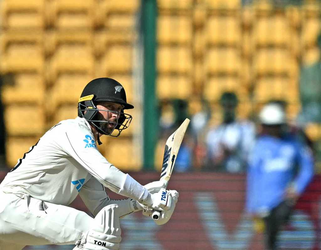 Conway extends NZ dominance after Henry fifer  