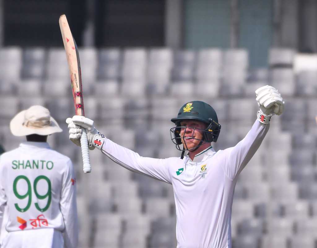 Verreynne's ton, Rabada's early strikes put South Africa in pole position  