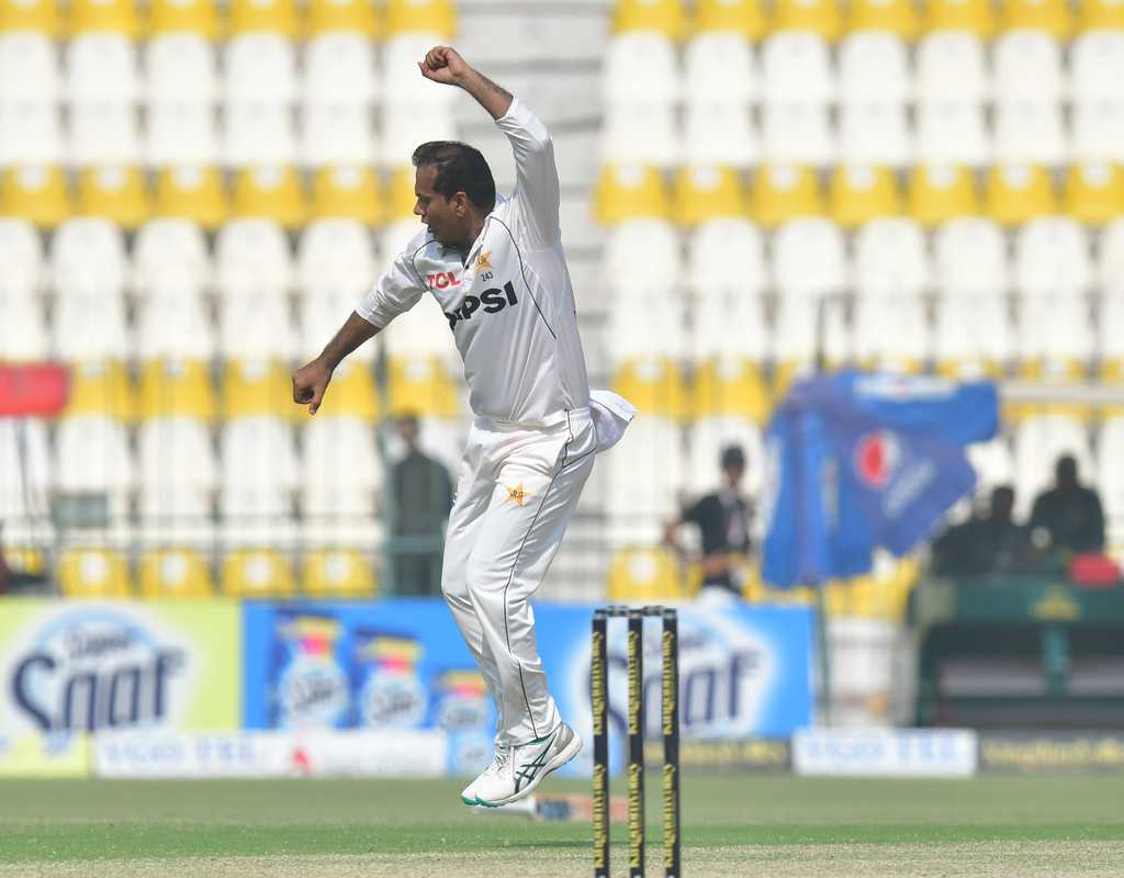 Noman Ali's eight-fer fires Pakistan to crushing win  