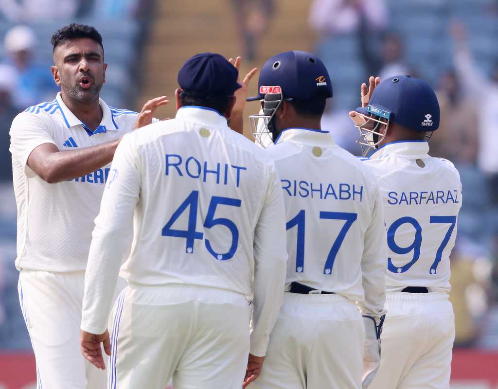 Ashwin strikes twice but Conway helps New Zealand to solid start  