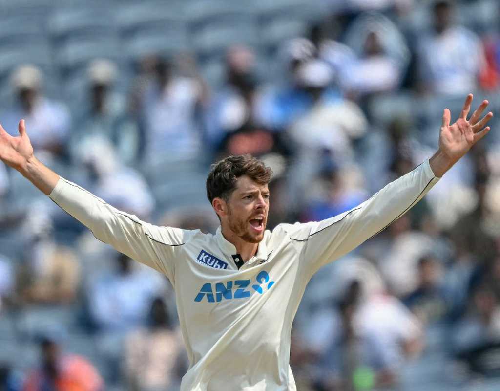 Late-blooming Santner breaks into the record books in style  